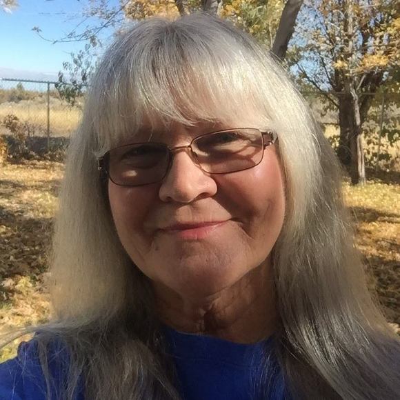 Meet your Posher, Jennie - Picture 1 of 1